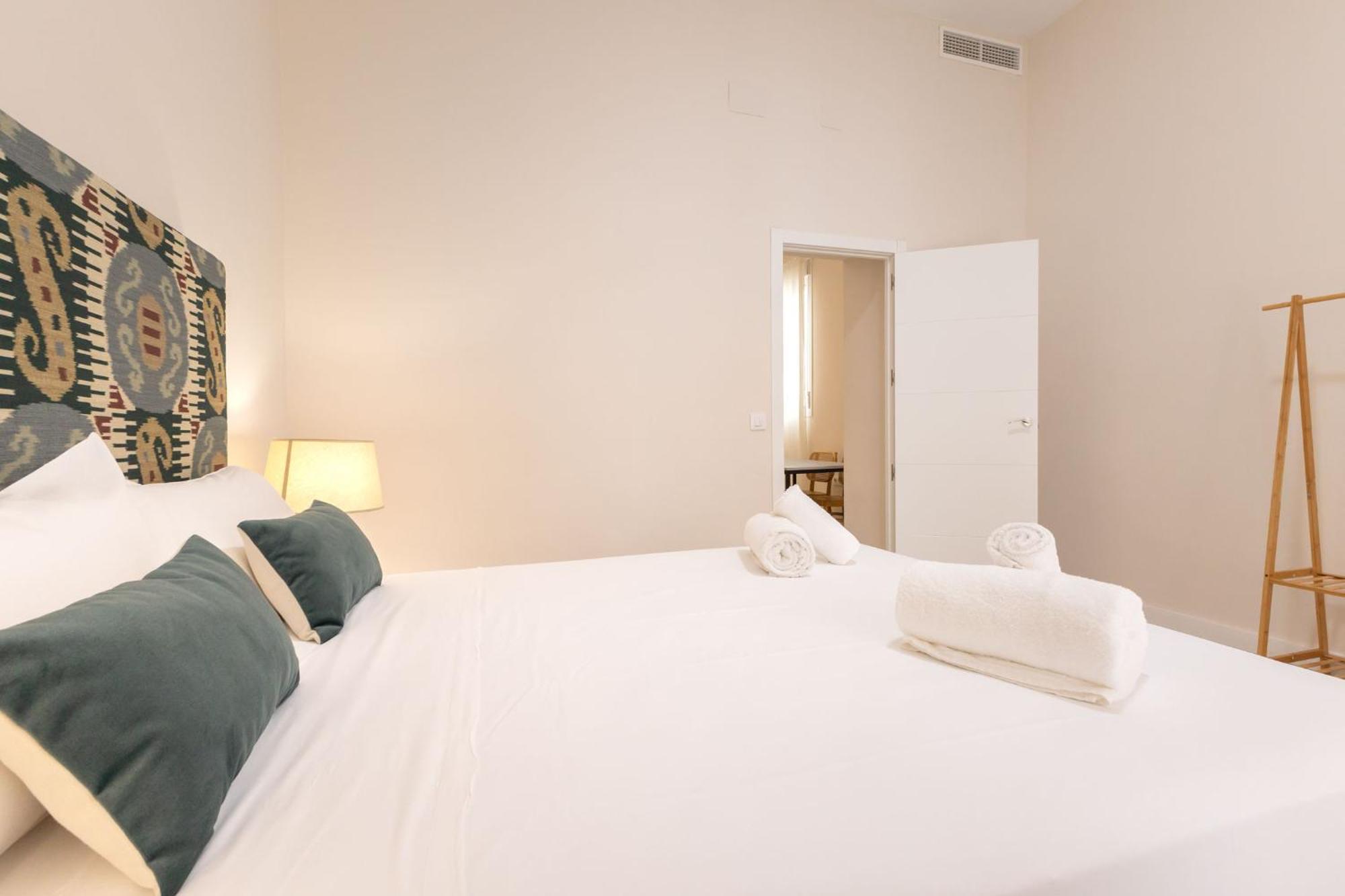Rt41 Triana Deluxe Apartman Sevilla Szoba fotó
