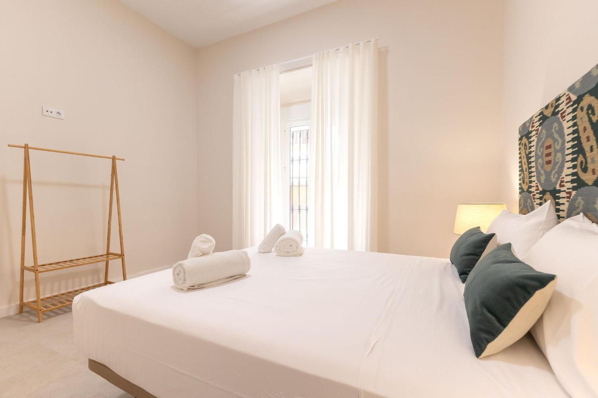 Rt41 Triana Deluxe Apartman Sevilla Szoba fotó