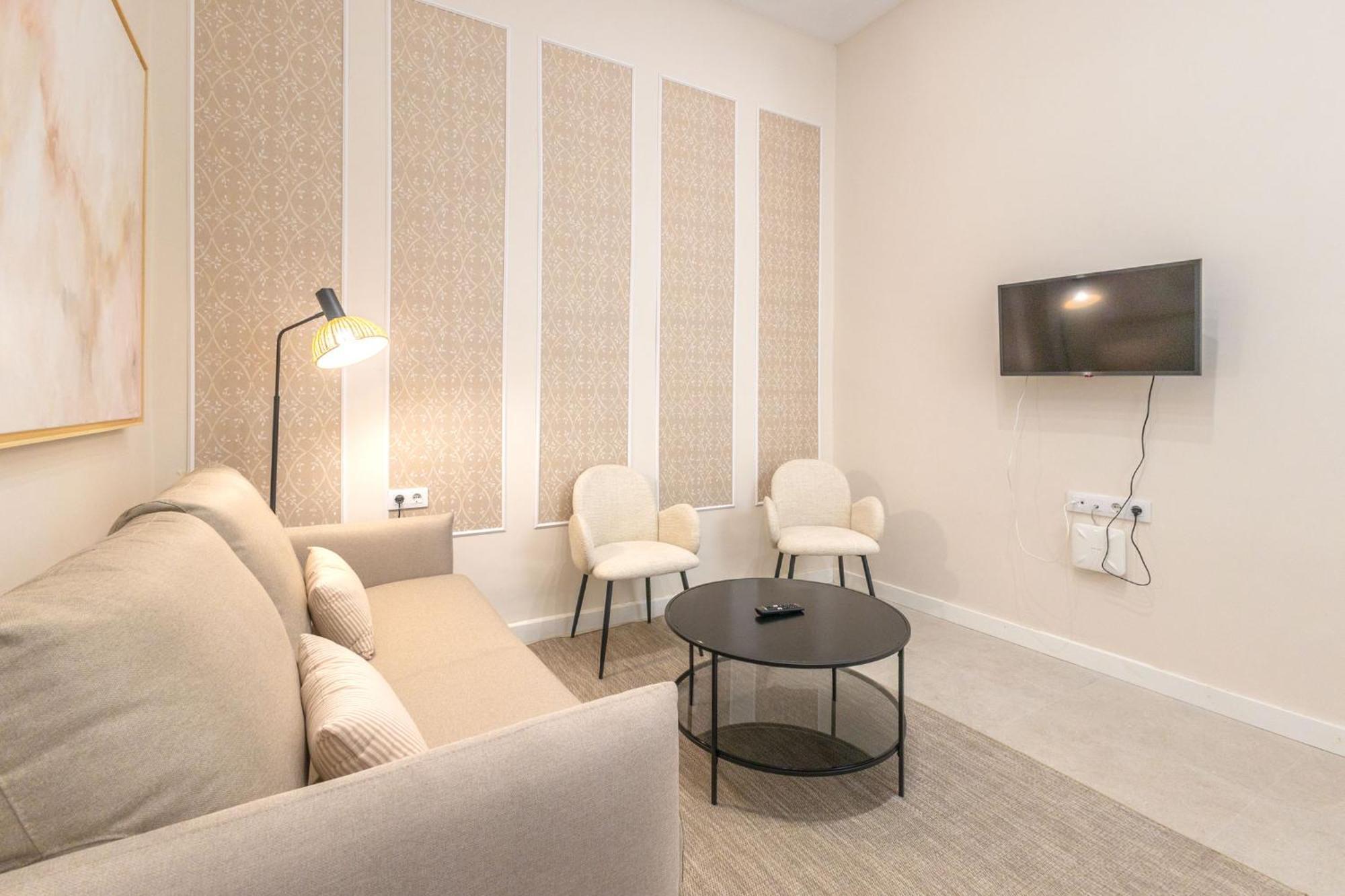 Rt41 Triana Deluxe Apartman Sevilla Szoba fotó