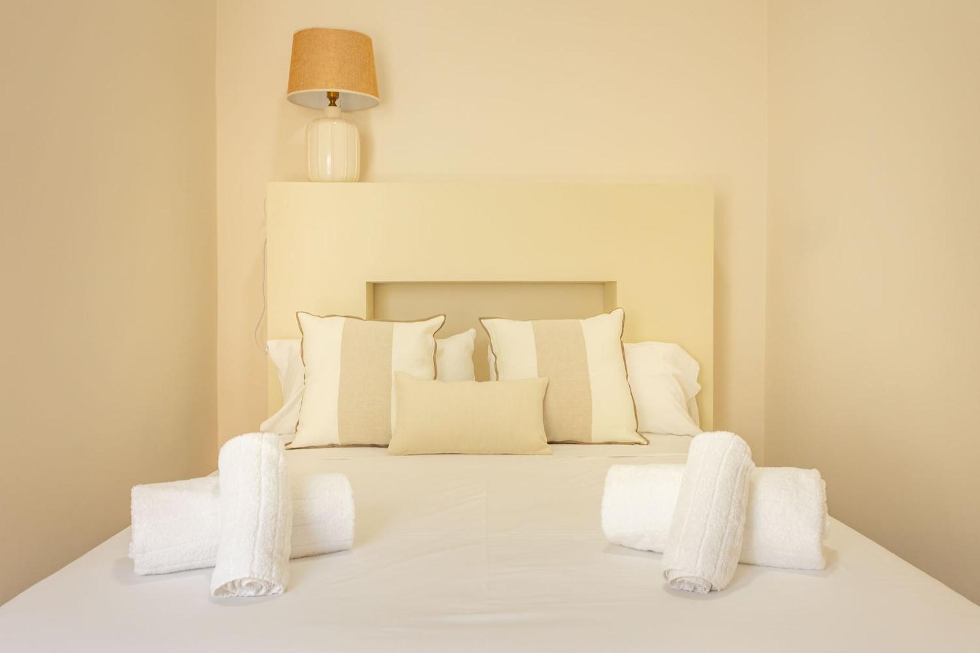 Rt41 Triana Deluxe Apartman Sevilla Kültér fotó