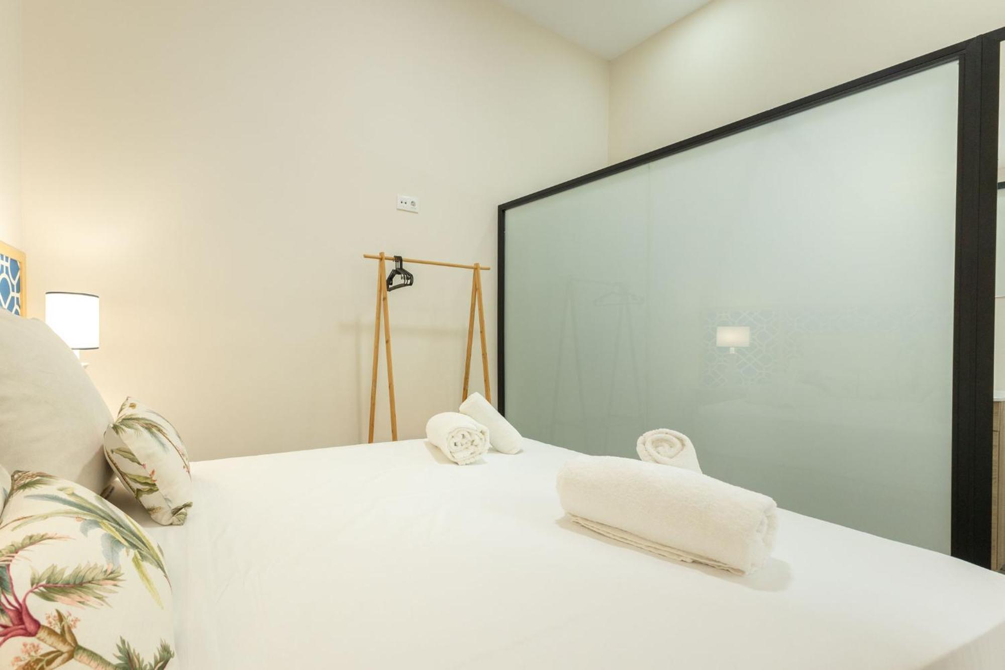 Rt41 Triana Deluxe Apartman Sevilla Kültér fotó