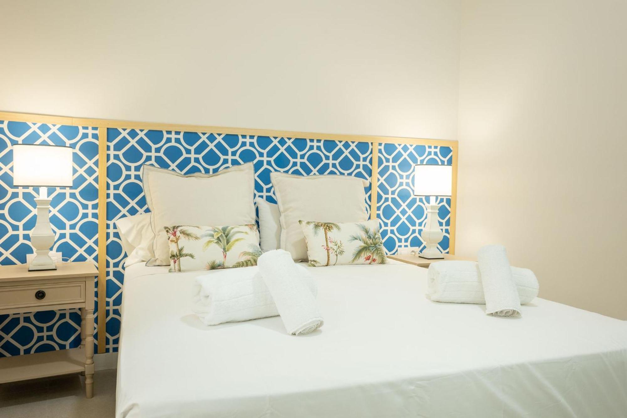 Rt41 Triana Deluxe Apartman Sevilla Kültér fotó
