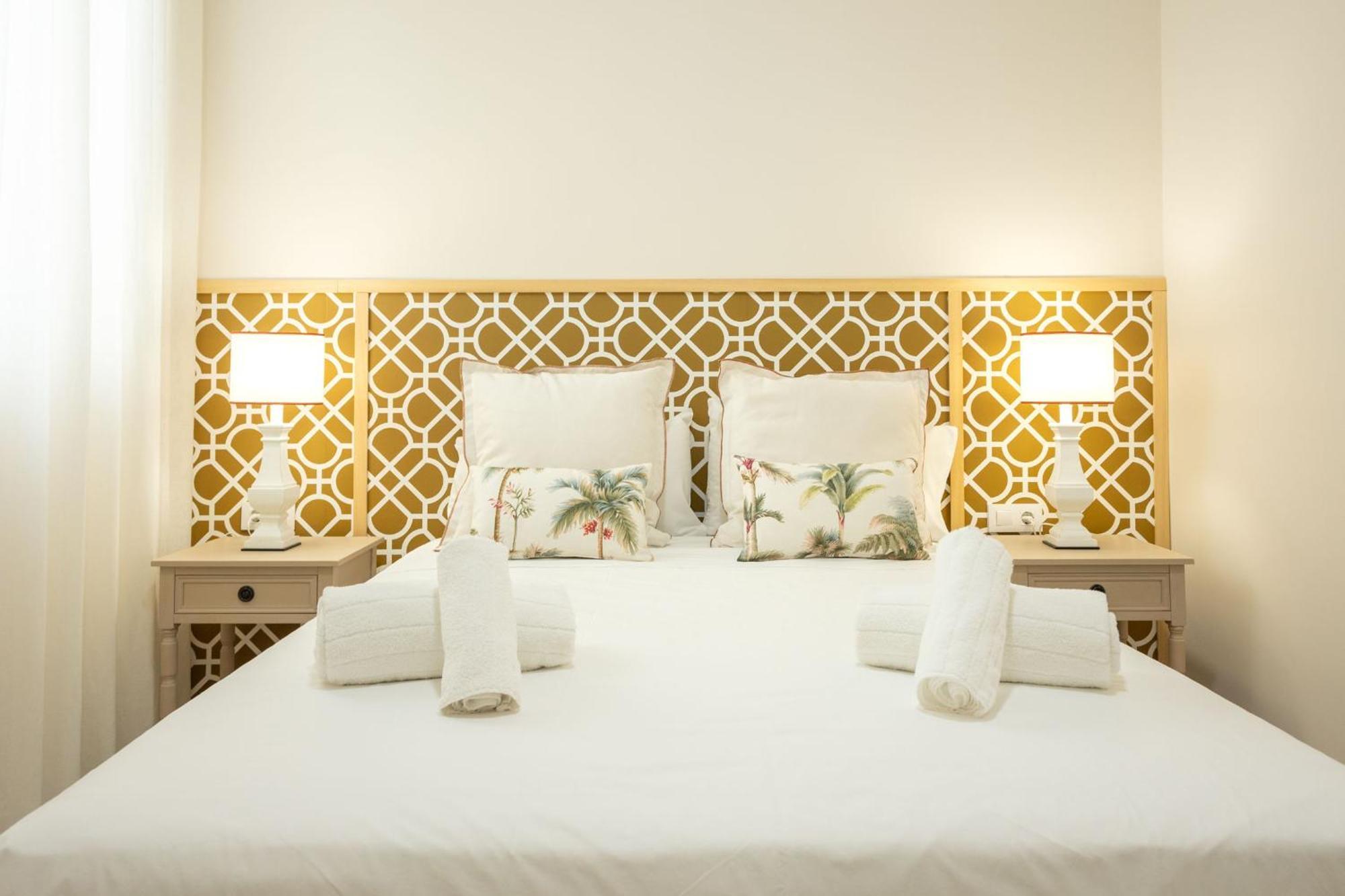 Rt41 Triana Deluxe Apartman Sevilla Kültér fotó