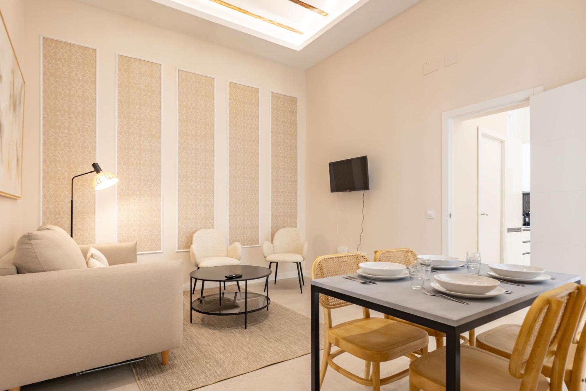 Rt41 Triana Deluxe Apartman Sevilla Kültér fotó